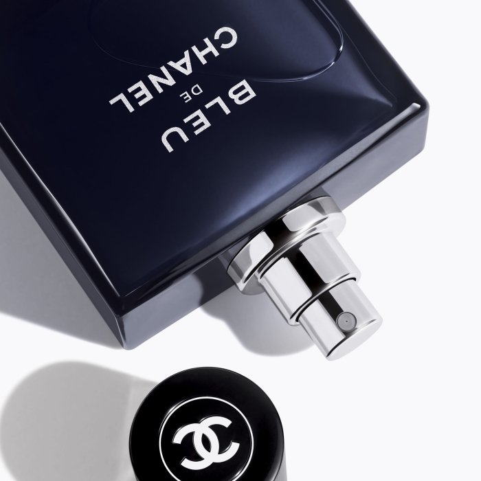 Chanel Bleu De Chanel Eau de Toilette Spray - Image 4